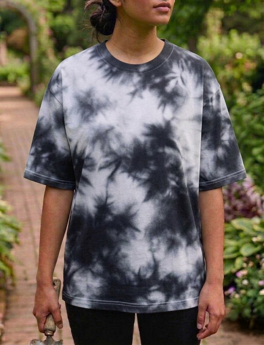 White And Black | UNISEX Tie Dye Oversized T-Shirt | FASHION DRUGS 69